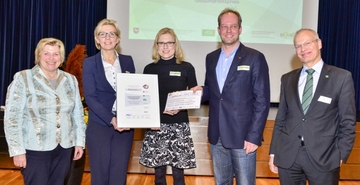 Preisträger der Kategorie "Gesundheit von klein auf in aller Vielfalt" ist der Landkreis Emsland. Er hat mit seinem Projekt "Verbesserung der gesundheitlichen Situation von Migranten im Kindes- und Jugendalter" überzeugt.